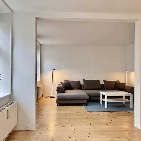 Apartment 2 Bedroom *