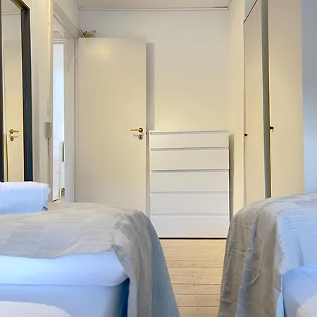 Apartment 2 Bedroom *